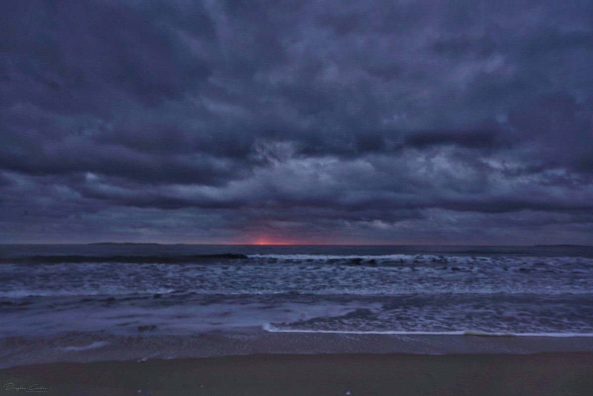 Old Orchard Beach, Maine this morning!!! @MagazineofMaine @WGME @RealSaltLife #OldOrchardBeach #OOB #DouglasCurtisPhotography #Maine #mainelife #thewaylifeshouldbe #newengland #vacationland #colorful #landscape #beach #beachlife #vitaminsea #sony #explore #travel #adventure