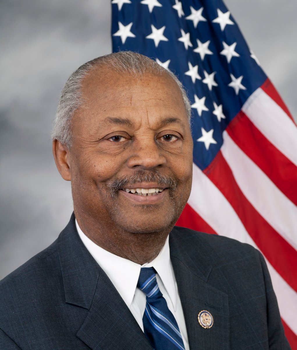 RepDonaldPayne's tweet photo. Last night, my bill to allow Medicare to cover colorectal cancer screenings AND cancerous growth removals became a law.  It was a tribute to my father, Rep. Donald M. Payne, Sr., who died from it in 2012.  Now, we can save more fathers, brothers and sons from this deadly disease. https://t.co/7NlBoqfZpG