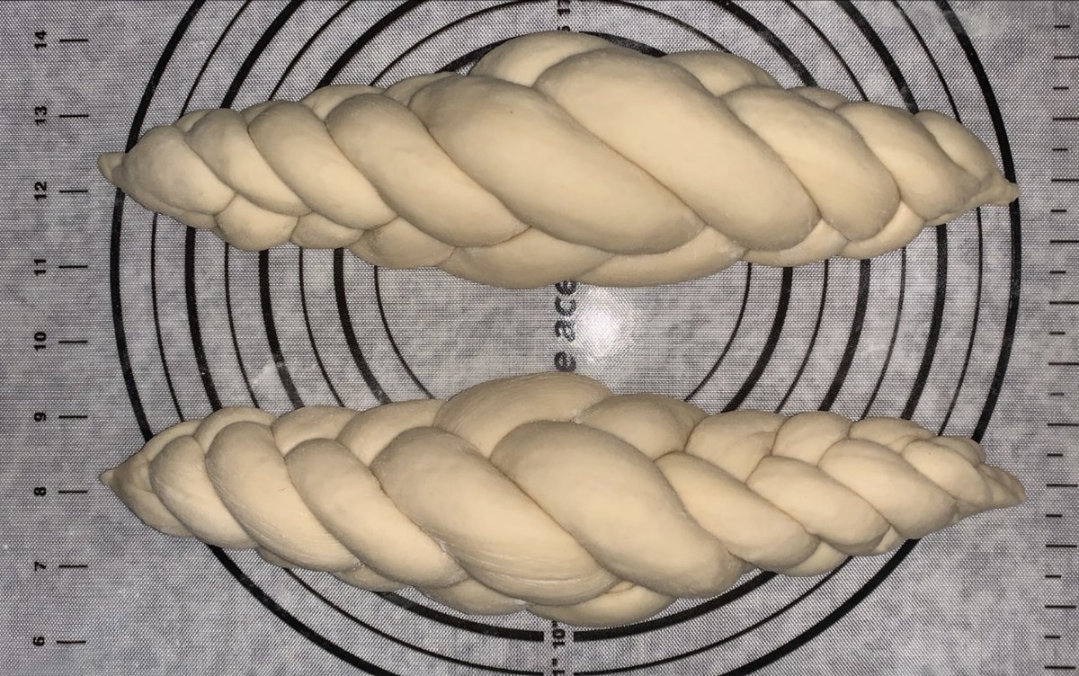 TheAcePlus1's tweet image. Thanks for sharing @bakemeknots 📸 
.
Tag #theaceplus in your pics to get posted 👩‍🍳
.
#chefmaster #inmykitchen #thebakefeed #baker #bakingtherapy #amazonkitchen #amazoncanada  #siliconebakingmat #siliconepastrymat #pastry #pastries #bakingmat #baking #foodiegram #wallofchefs #new