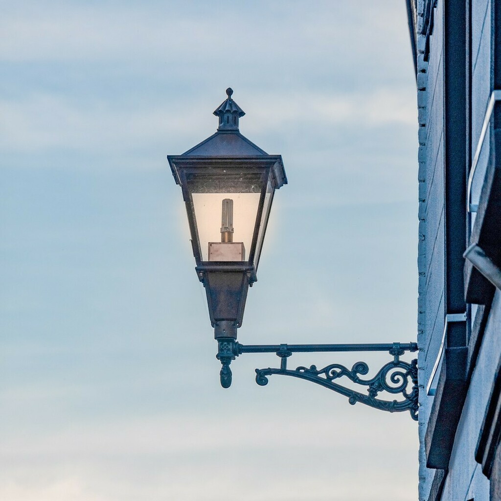 Thorn, het witte stadje.... Thorn, the white town....

.

#foto27nl #limburgslandschap #youpic #liefdevoorlimburg #chipfotomagazine #bestofnetherlands #digifoto #hetwittestadje #visit_holland #dutch #cityphotography #super_holland #gebouwen #citylife #gu… instagr.am/p/CJWLB8HhhsA/