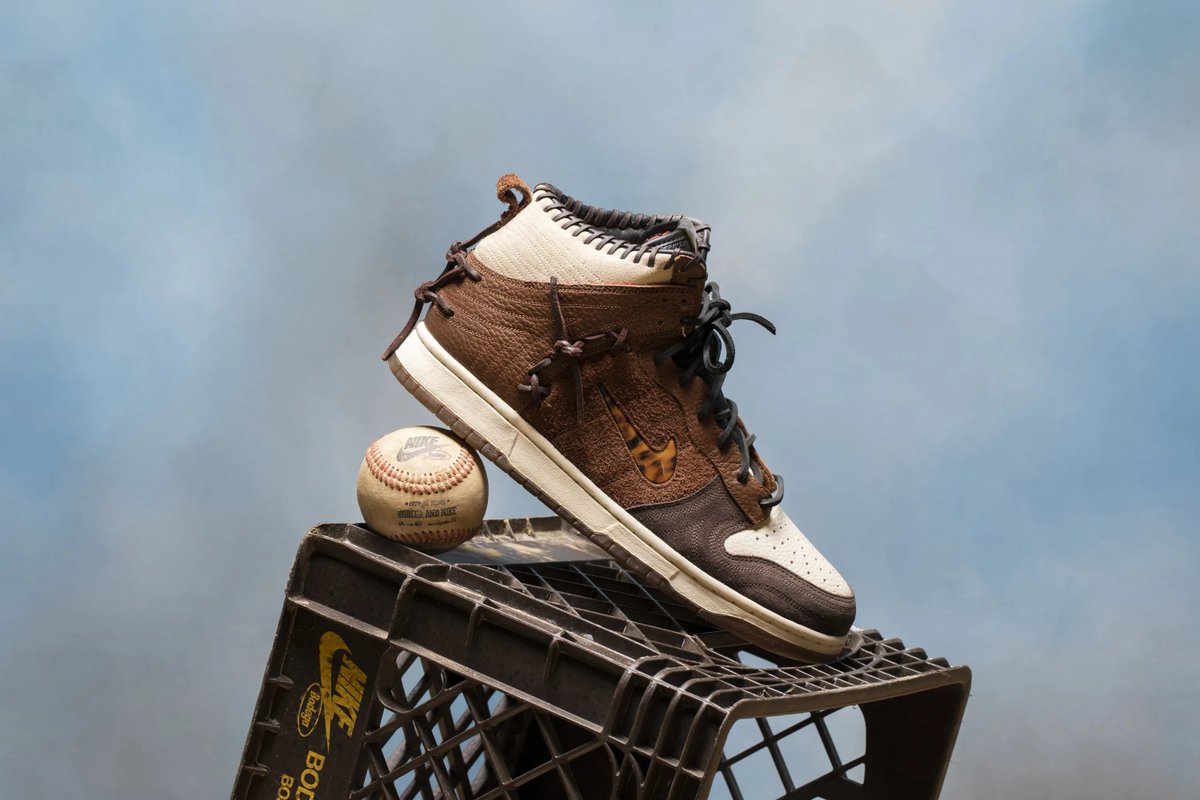 BODEGA X NIKE DUNK HIGH LEGEND

Releases at Noon Est
bdgastore.com/collections/ne…