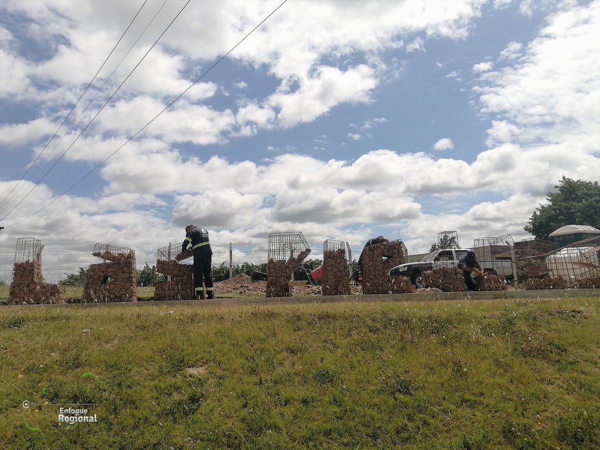 🅿️ #Información

Avanzan las obras de colocación de las letras corpóreas de #LasPiedras.