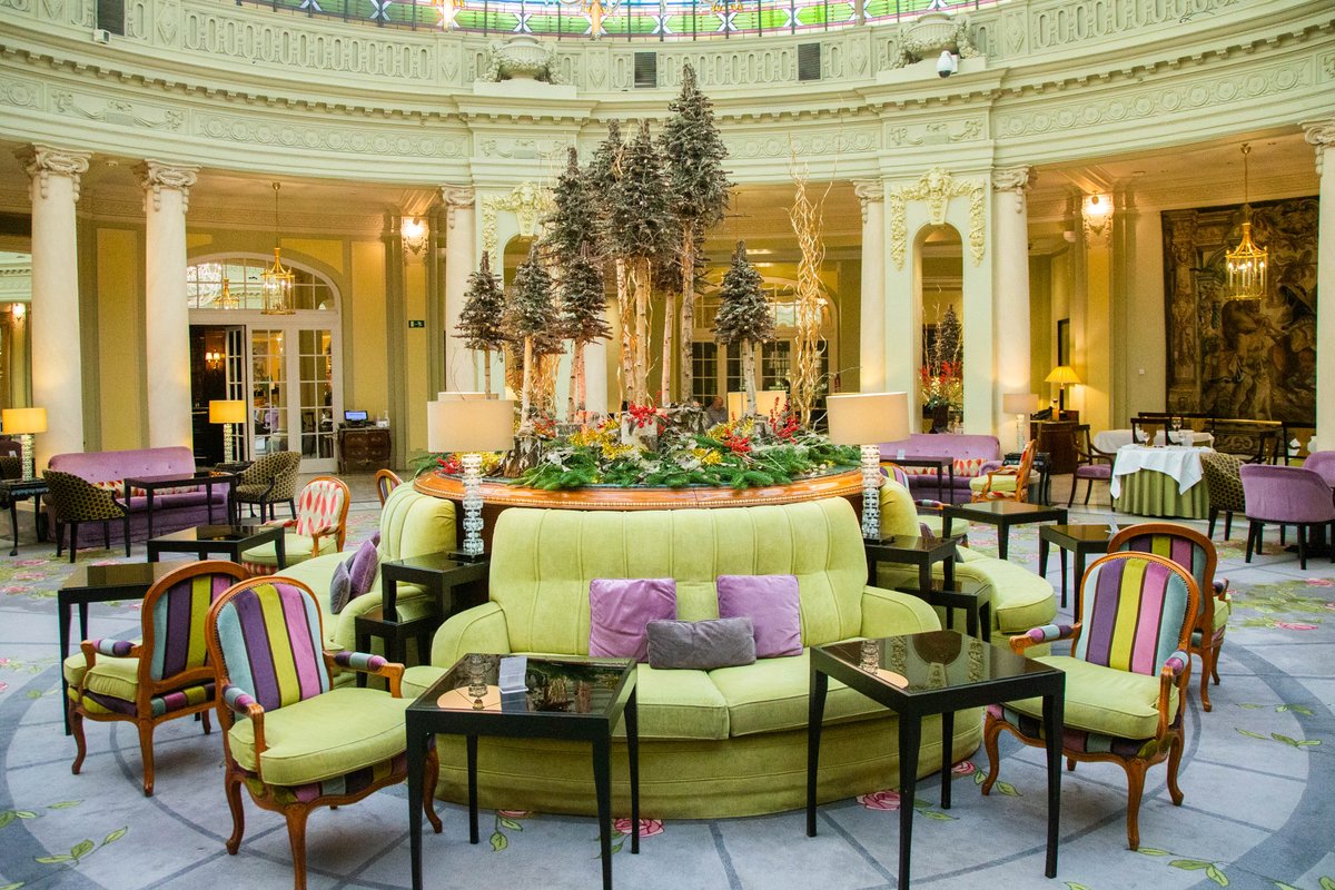 Visita Madrid (@visita_madrid) on Twitter photo ¿Hay algo mejor que despedirse del 2020 que con un menú de categoría? 👨🍳 Regala a tus seres queridos una despedida del año por todo lo alto en grandes hoteles como @Westin_Palace o en <a href="/FSHotelMadrid/">Four Seasons Hotel Madrid</a> con un menú único. #RegalaMadrid y comparte momentos con la gente que quieres💘 ¿Hay algo mejor que despedirse del 2020 que con un menú de categoría? 👨🍳 Regala a tus seres queridos una despedida del año por todo lo alto en grandes hoteles como @Westin_Palace o en <a href="/FSHotelMadrid/">Four Seasons Hotel Madrid</a> con un menú único. #RegalaMadrid y comparte momentos con la gente que quieres💘
