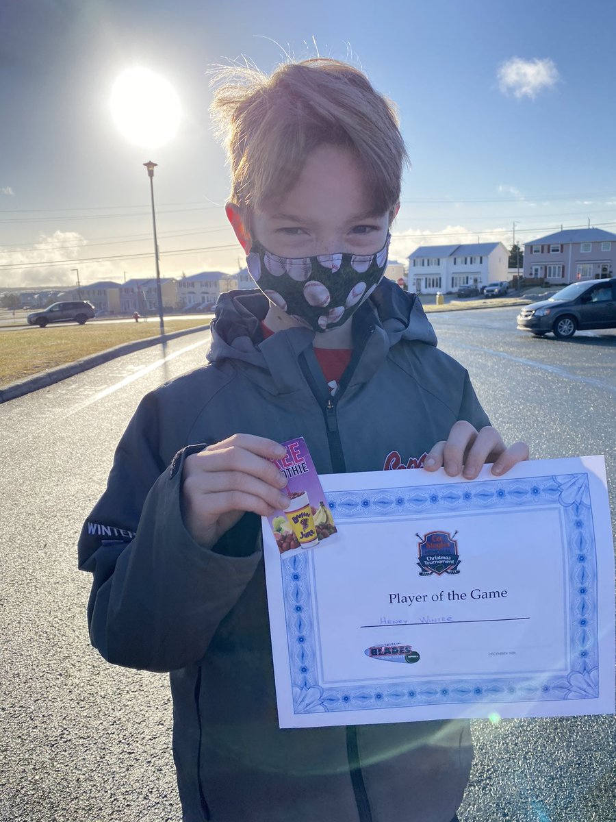 StU11a's tweet photo. The Caps Red squad finished off an unbeaten round robin with a victory over CBR this AM.  While a beautiful Winters day outside, there was a Winter Storm in the Glacier as Henry Winter made life hard on Renegade forwards and chipped in with a goal of his own.  Off to the finals! https://t.co/raBh0eIZaz