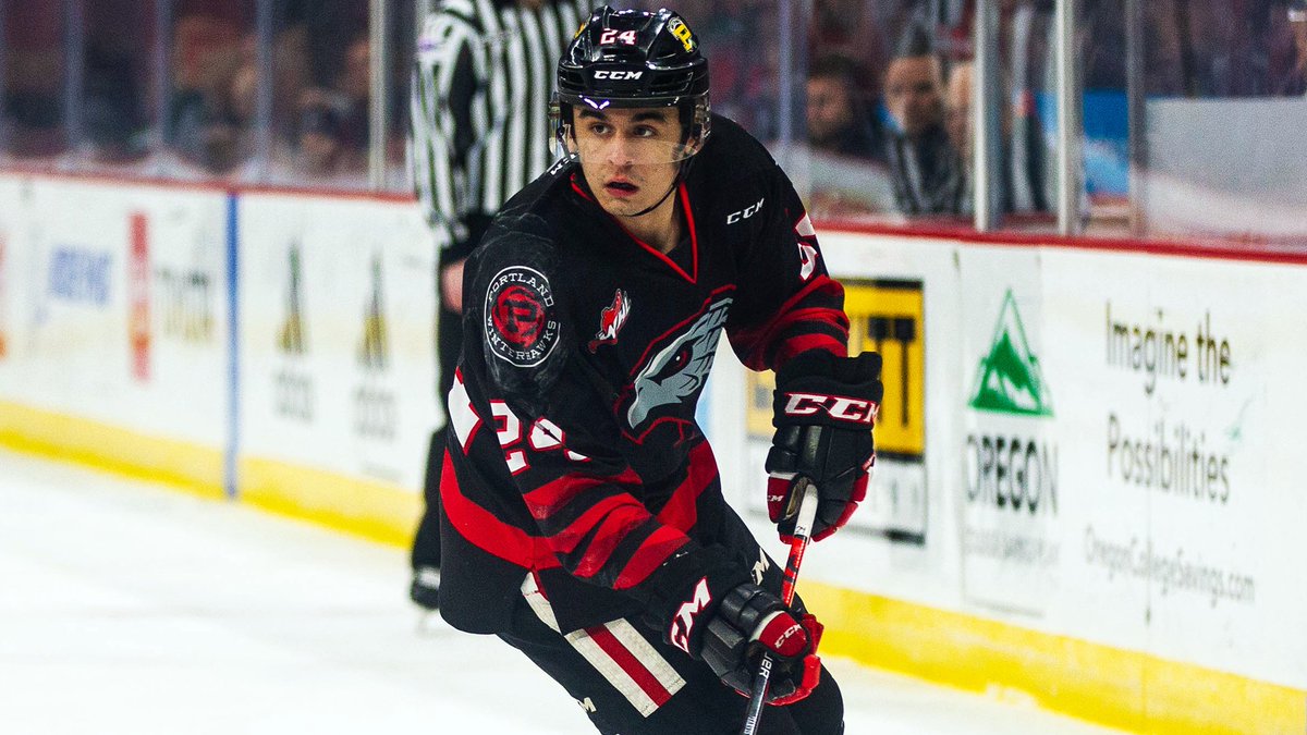 The #Canes have signed Seth Jarvis to a 3-year, entry-level contract 👊

Details » n.carhur.com/2Kxq6Mh