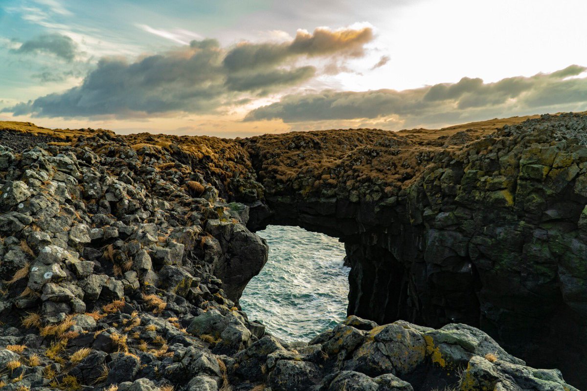 Creaturenoises's tweet photo. Coastline walks in #Arnastapi
So different now the fog has lifted & the wind has calmed. What a difference a day makes here.
#iceland #arnastapi #ocean #travel #sea #icelandtravel https://t.co/SdVAsaLcfG