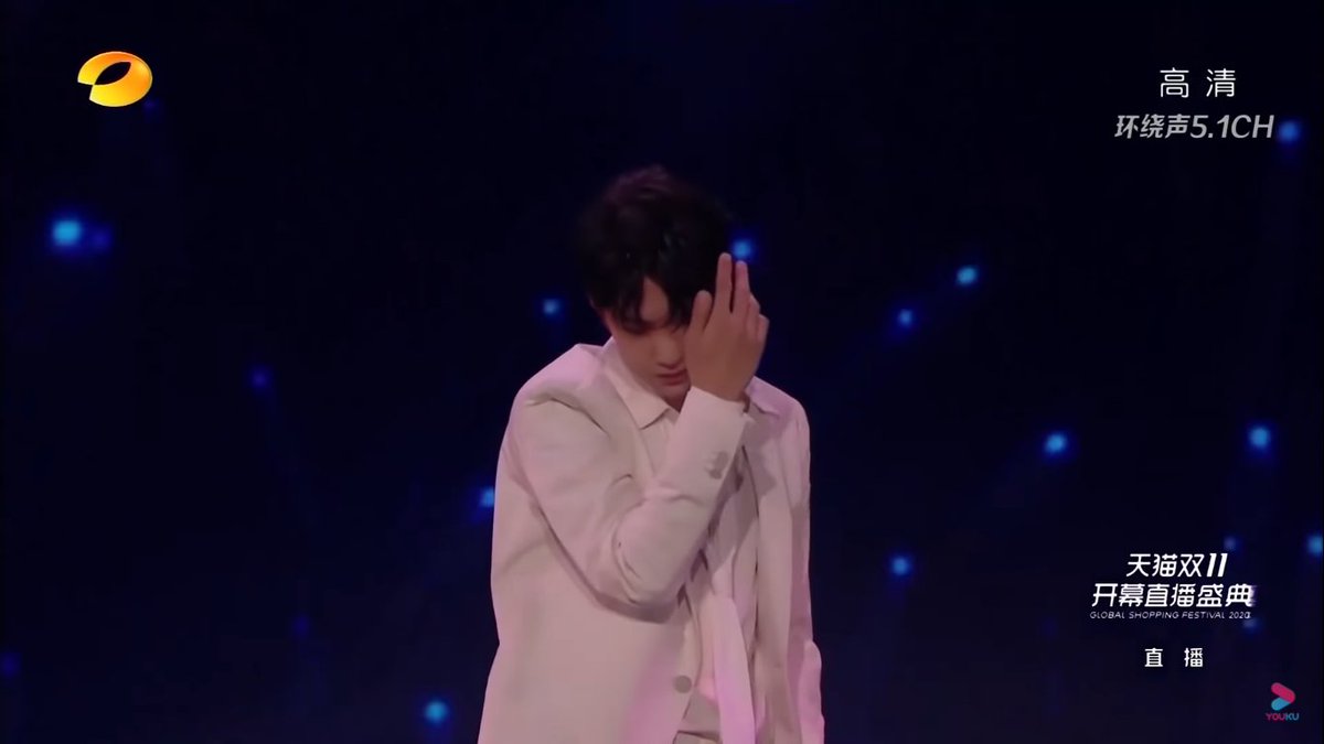 and yet yb delivered it in what i see as longing. and so much passion. i even felt sad at the beginning. he looked sad. his head was down and almost looked like he was hiding his face as he was bringing down his hand.