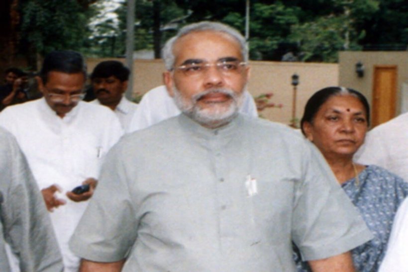 भारताच्या इतिहासात पहिल्यांदा एक मुख्यमंत्र्याची सलग नऊ तास चौकशी झाली होतीआरोप होते सामुहिक हत्याकांडाचे अणी आरोपी होते नरेंद्र दामोदरदास मोदी मुख्यमंत्री गुजरात राज्य.काहीही करुन मोदी या प्रकरणात गोवले जावेत ही सुप्त इच्छा देशात नजाणे कित्येक जण बाळगुन होते.