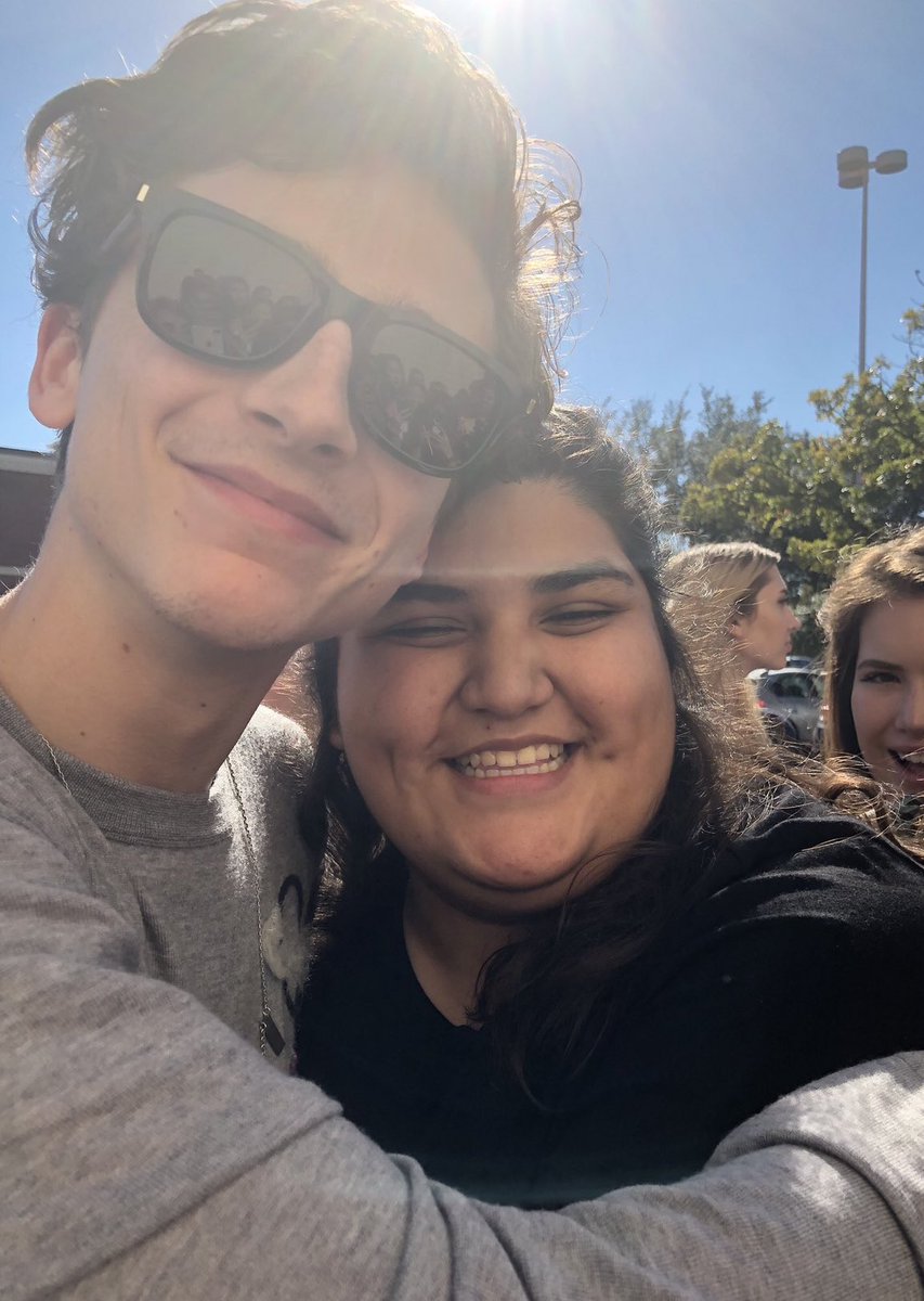 how timothée chalamet looks like in real life: a thread 