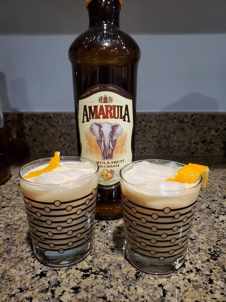 SharinPain8's tweet photo. @joshuagates working our way through #joshgatestonight cocktail recipes. I actually had this in the cabinet!  A+ on this recipe.  Thanks for sharing! https://t.co/CsOAZeOwS6