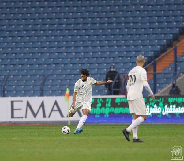 a_al3nzi18's tweet photo. 🚨- المدينة |
الإصابة تبعد حجازي عن الباطن وهنريكي عالق بالبحرين . https://t.co/xNnwEsKBbG