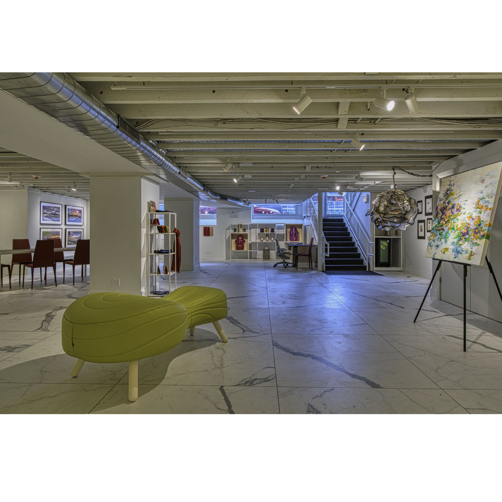 SpringboardArt1's tweet photo. We know it takes time to purchase art, so feel free to visit us as many times as you need before making that final decision on a piece. We are now accepting appointments and are open to walk-in visitors as well.  Click the link in our bio to visit us today!
📸 by David Kogan. https://t.co/4Azox64o9R
