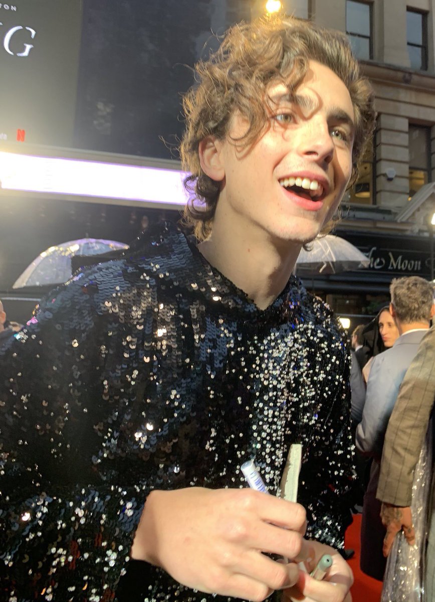 how timothée chalamet looks like in real life: a thread 