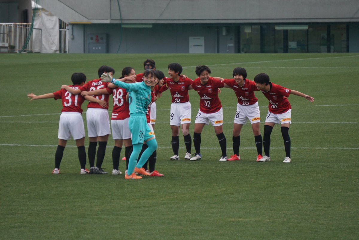 K Ozaki 第25回 全女u 15 決勝 味の素フィールド西が丘 浦和レッズレディースジュニアユース 0 0 延長0 0 Pk3 5 Jfaアカデミー福島 両チーム譲らず延長まで戦い抜いた後のpk戦 浦和は誇らしい準優勝で大会を終える 悔しさ 経験 伝わった思い 決意