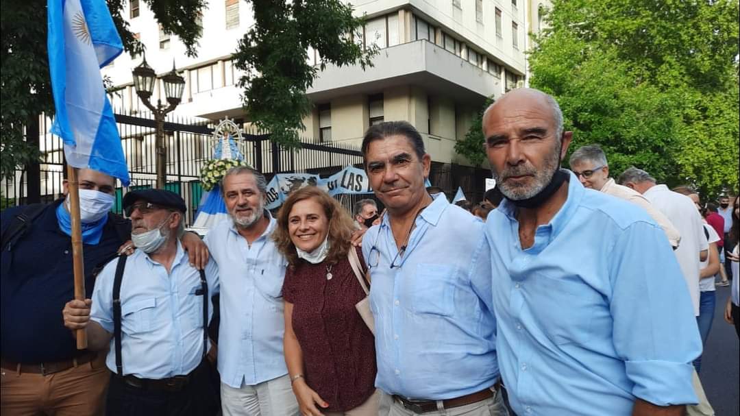 MMSeineldin's tweet photo. @seineldinvive #marchamosporlosinocentes Marchamos junto a Nuestra Señora de Lujan https://t.co/lp6lTrK0kk