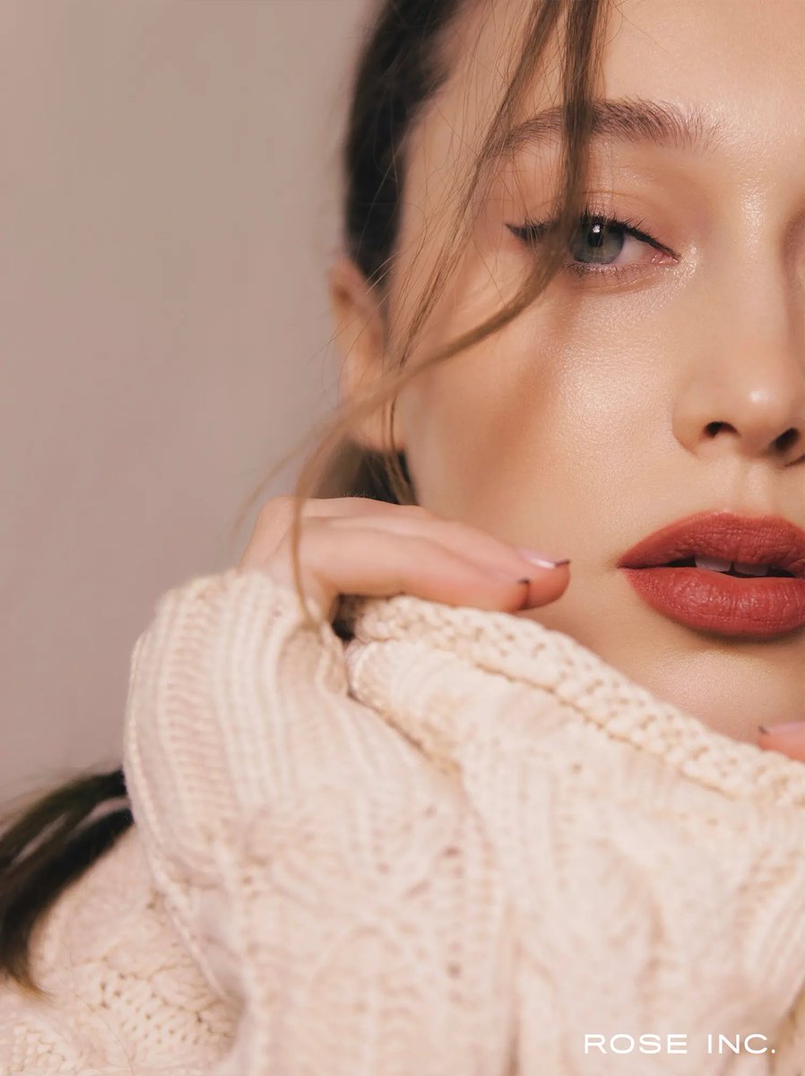 adcdaily's tweet image. Alycia is on this poll of the most beautiful actresses of 2020!

Vote here ⬇️
seriesbrasil.com.br/top-gatas/