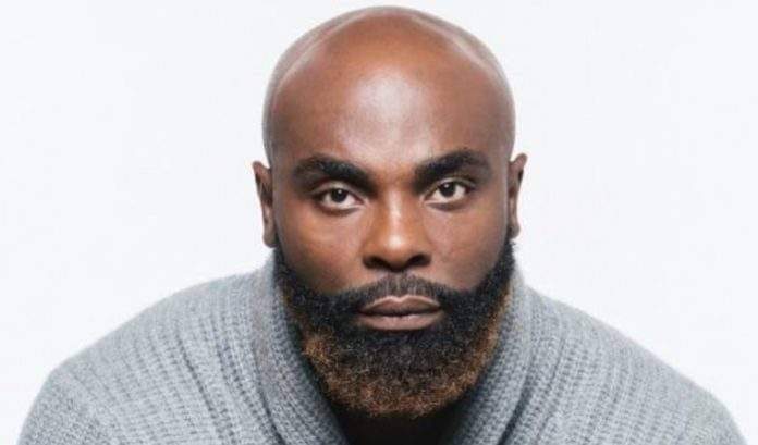 Caroline est aussi une division d’Universal. Initialement spécialisée dans la distribution de labels indépendants, le label distribue d’autres labels d’artistes tels que Kaaris, Alpha Wann, Rim’k.