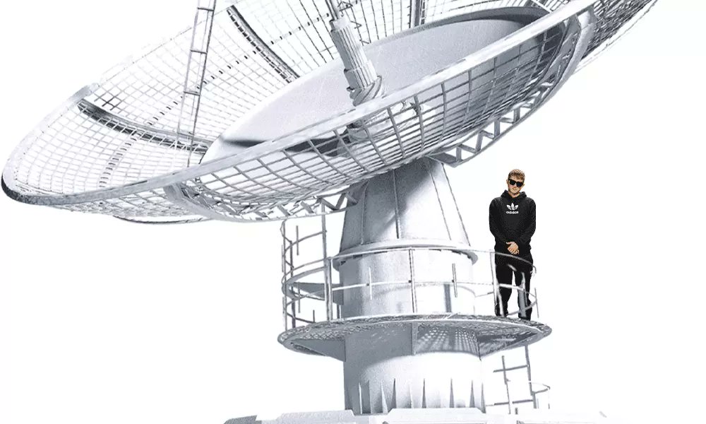 La structure Hall Access est créée au sein du label Columbia. Le label a notamment conclu un accord de distribution avec le label de Vald, Echelon Records.