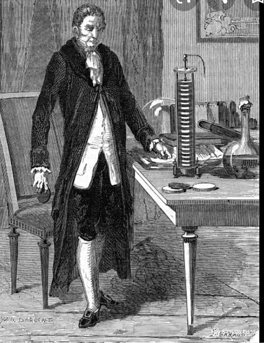 1790 میں اٹلی کے سائینس دان Alessandro Volta نے تارپیڈو فش کے جسم پر مزید تحقیق کر کے اپنی لیبارٹری میں دنیا کی پہلی بیٹری بنا ڈالی۔تجسس کے کمالات۔