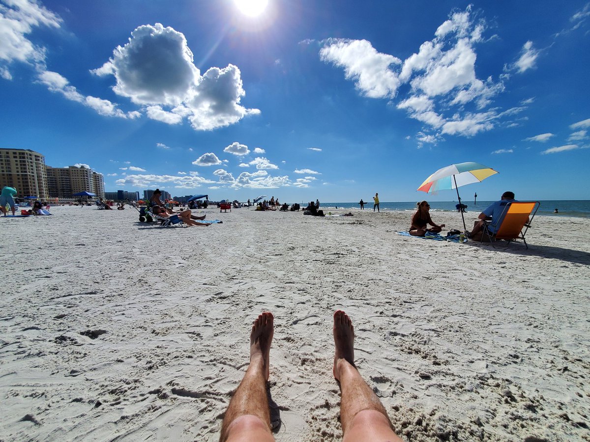 PhilthyG's tweet image. #Distanced