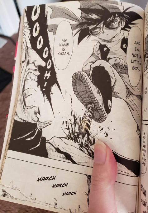 @frankee_white I am going to try to sell you Kazan, an action story set in an unforgiving desert with a Big Mystery driving its protagonists forward, with this single panel (Western read order, L to R because it's from the era of flipped manga!) 