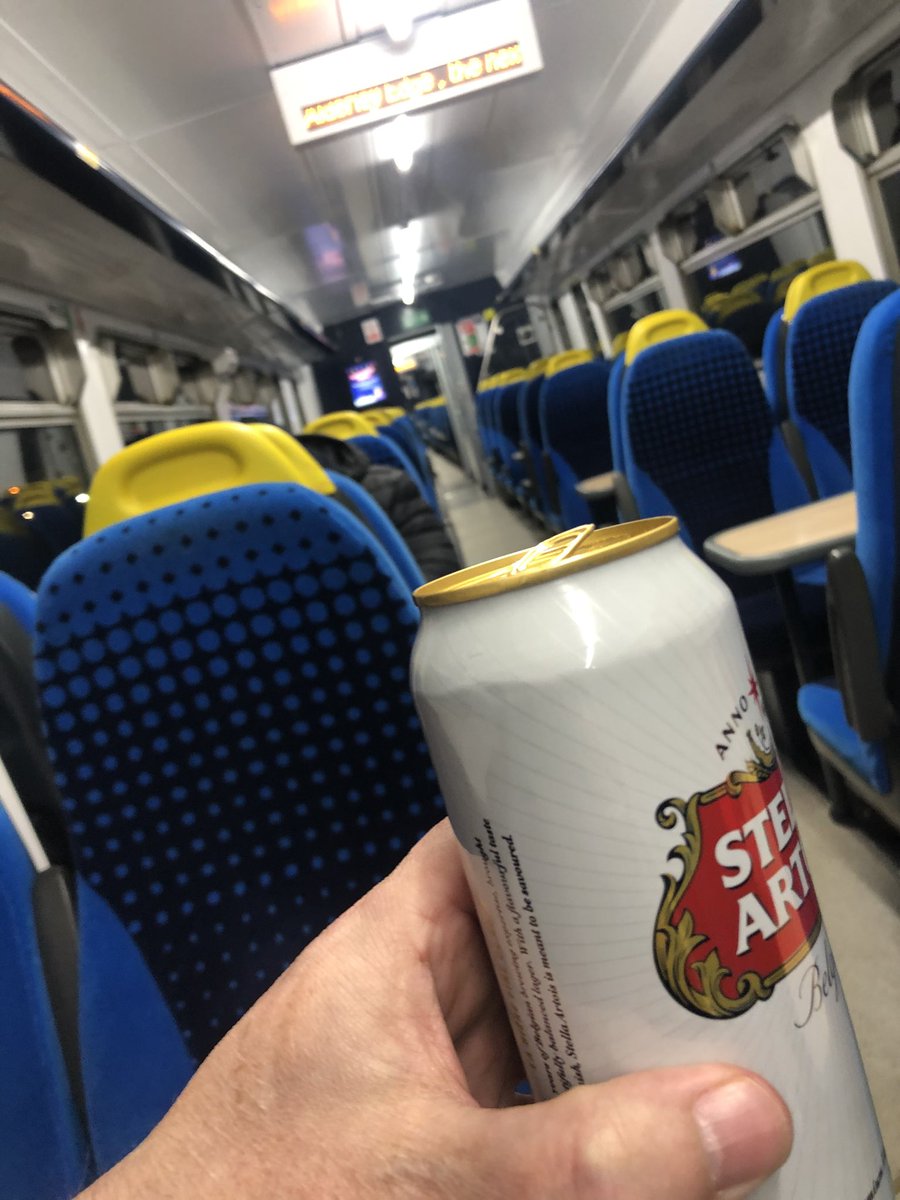 lardyboy5's tweet photo. Job done ✅ on the rebound now with a few sherbets.🍺🍺🍺 for everyone in the MCR... it’s like no tiers exist #hammerd🤷♂️ https://t.co/XoCRVQg9Py