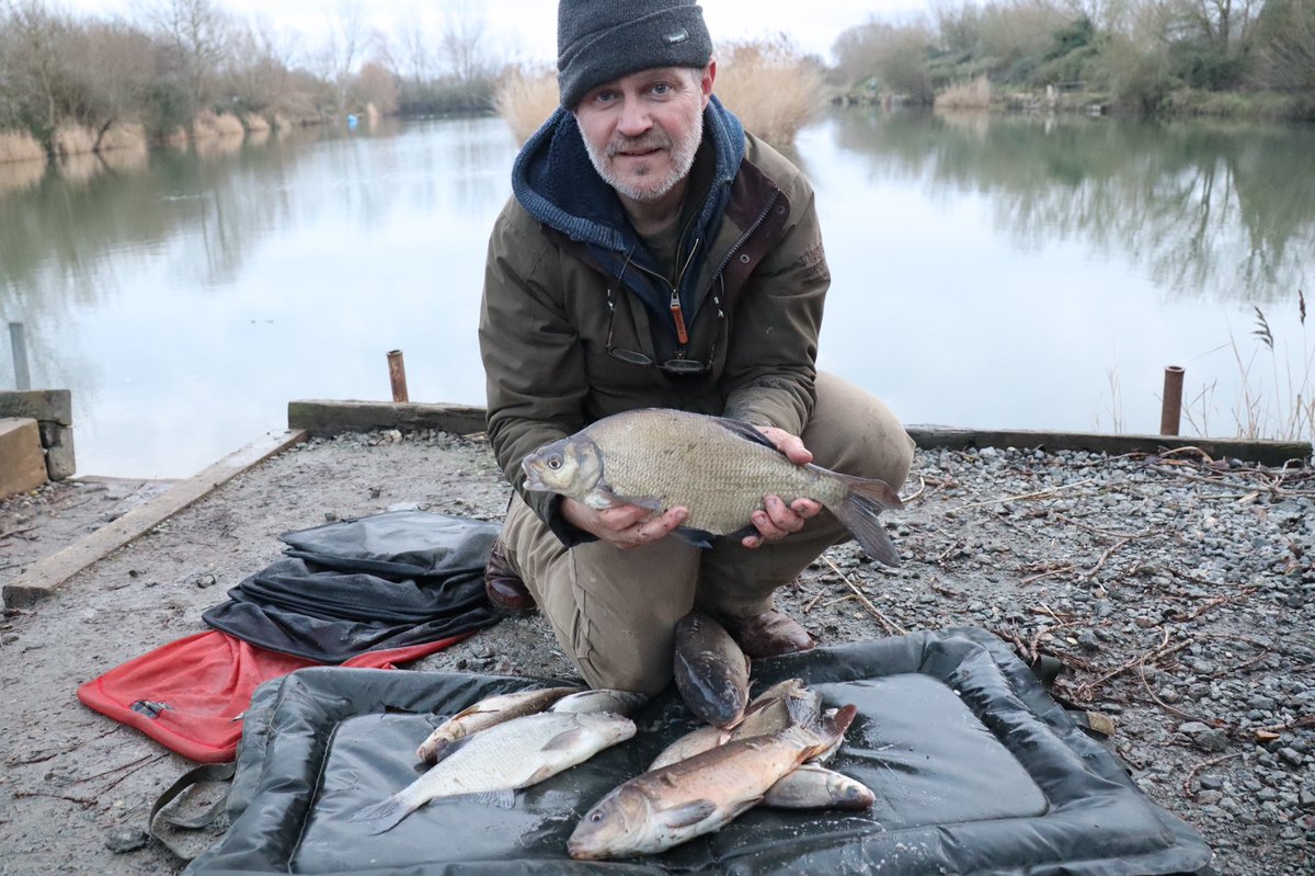 _jackburrows_'s tweet photo. Used the new camera for the first time @darin_burrows course fishing at mill barn fishery today ๐ท #coursefishing #matchfishing #mainline #mainlinebaits #sonubaits #guru #dawaia https://t.co/jxWX9QOy12