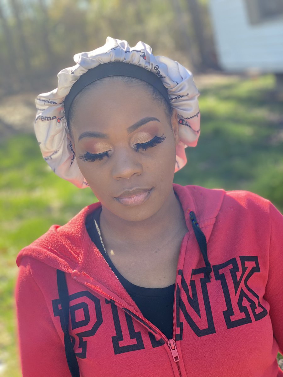 officially_nika's tweet photo. #SlayyWithNik💕💪🏾 https://t.co/OFRNlBEwiI