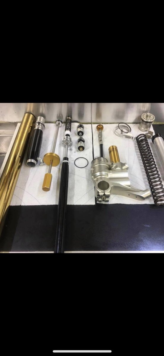 It's almost the start of the season so now is a good time to get your suspension serviced to keep it fresh and working as it should for maximum performance.
Whether it’s mx, enduro,
supermoto or road racing we have you covered.