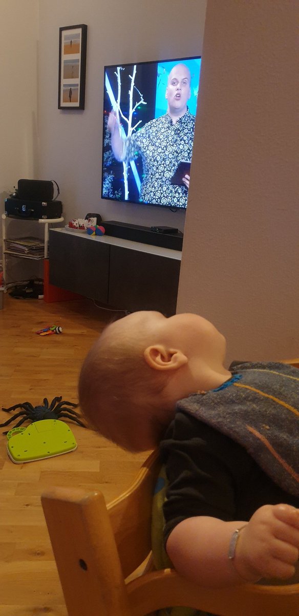 Allir spenntir yfir bingóinu 🤗 #mblbingo