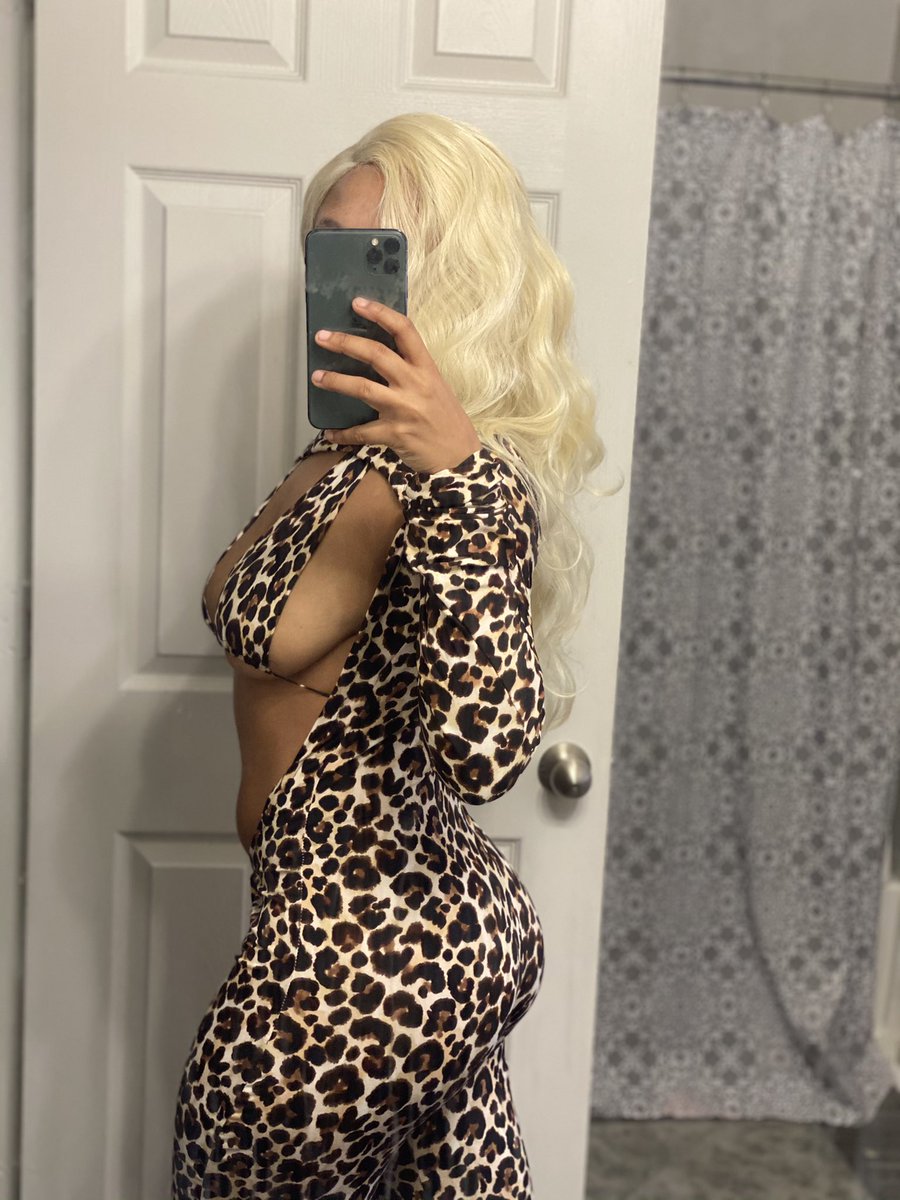 _kleapatra's tweet image. Body-ody suit 

✂️🧵 sewn by me