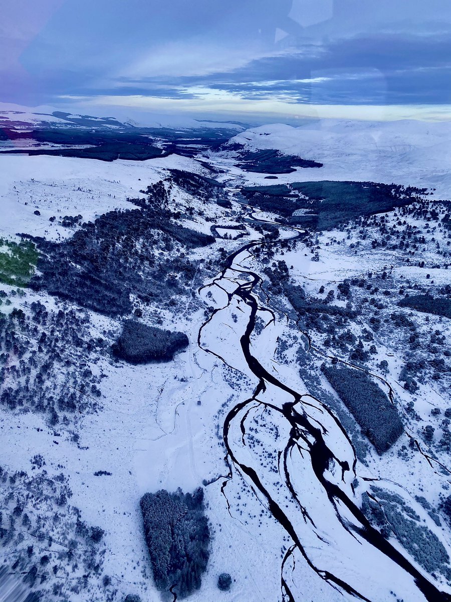 Para_Ewan's tweet photo. Scotland showing her true beauty today @ScotAirAmb @Scotambservice #HM79 #Snow https://t.co/3q96qPSiww