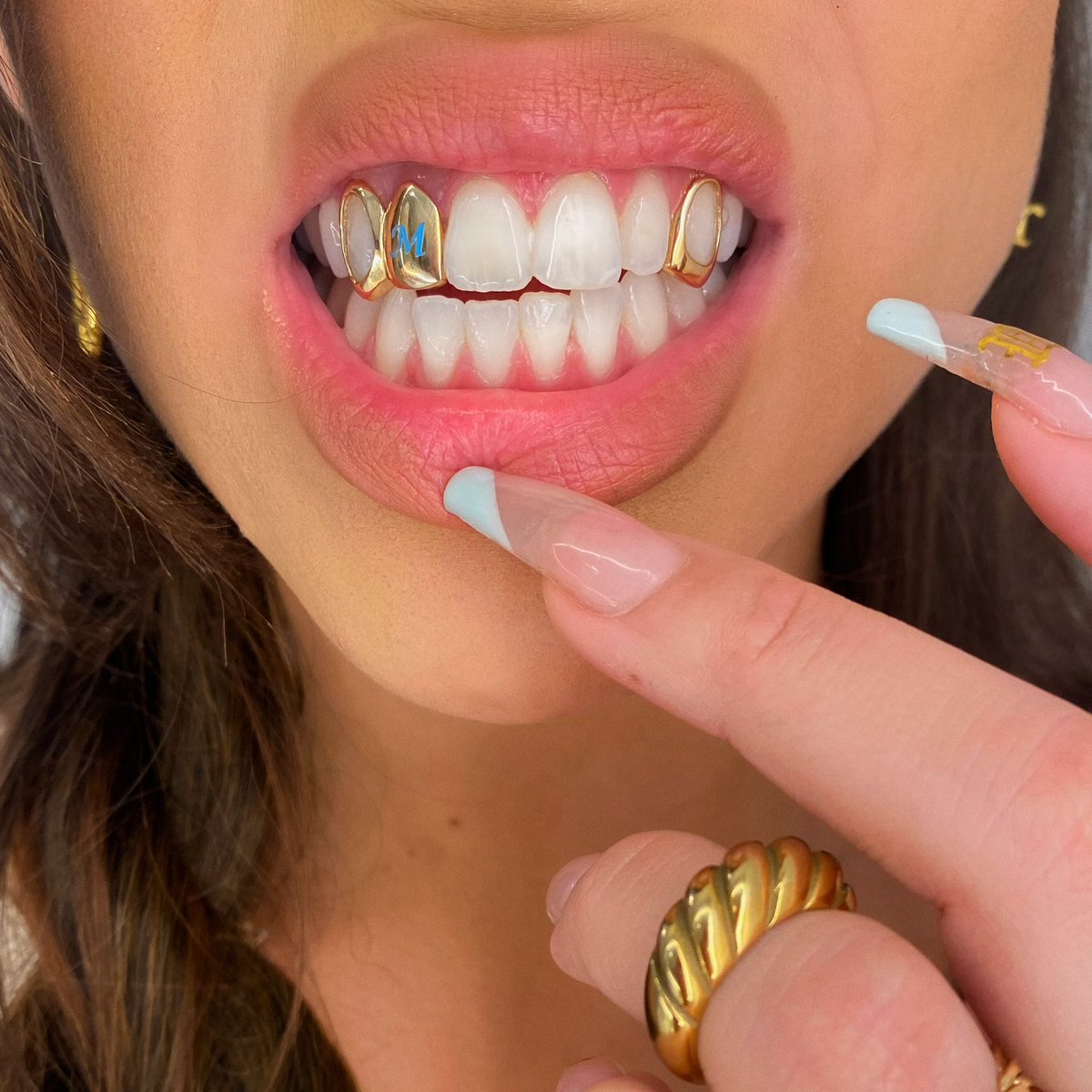 MVKDRE's tweet photo. a capricorn about her details ✨ https://t.co/3rNaARYKAM