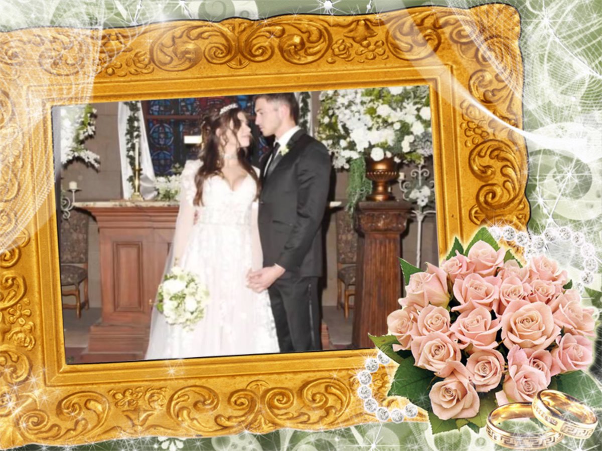 kelliefogg's tweet photo. Congrats @MrRobertScott @victoriakonefal for best wedding of 2020. It was a beautiful wedding. What a year to be a #Cin fan. #TeamVK #TeamRSW #RoViMagic #OGCinner #Days https://t.co/MchlYkbHeb