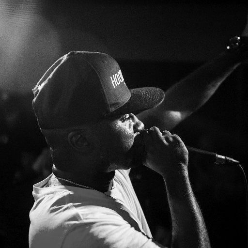 Loudmusicgrp's tweet photo. “React quick, spit lyrics like MACs, I hit your dome up
When I roll up, don't be caught sleepin', 'cause I’m creepin” @mobbdeephavoc 🔌
•
•
•
#Havoc
#Mobbdeep
#loudmusic
#legendary
#rapmusic
#rap
#hiphipmusic
#2000s
#90s https://t.co/xsPRQ5zCpu