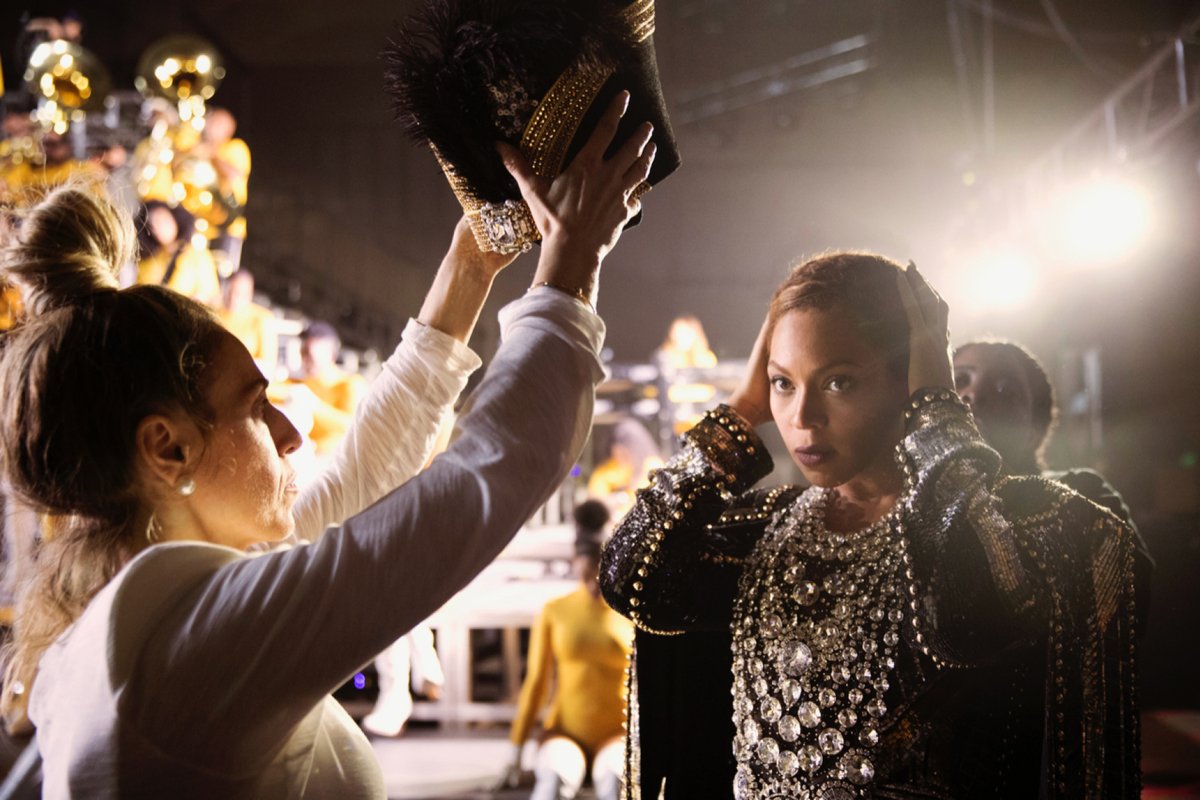 WordsByKyle's tweet photo. 2 years ago, HOMECOMING (dir. Beyoncé Knowles-Carter &amp; Ed Burke) dropped on Netflix.

The in-depth look at the making of Beychella/concert film was nominated for 6 Emmy Awards and won the GRAMMY Award for Best Music Film.

Read more: https://t.co/W5TtOMW2uq https://t.co/Ur1BuOQaQ8