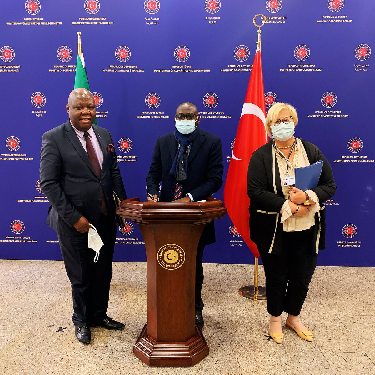 Very pleased to meet with  Ambassador <a href="/ChalweLombe/">Chalwe Lombe</a>, Permanent Secretary of the Ministry of Foreign Affairs of the Republic of #Zambia 🇿🇲 and my dear colleague <a href="/ChilengiJoseph/">Joseph Chilengi</a>, Ambassador of Zambia in Ankara 
<a href="/TC_Lusaka/">Turkish Emb. Lusaka</a> <a href="/zambiaturkey/">Embassy of the Republic of Zambia, Ankara, Turkey</a> @MFATurkey 🇹🇷