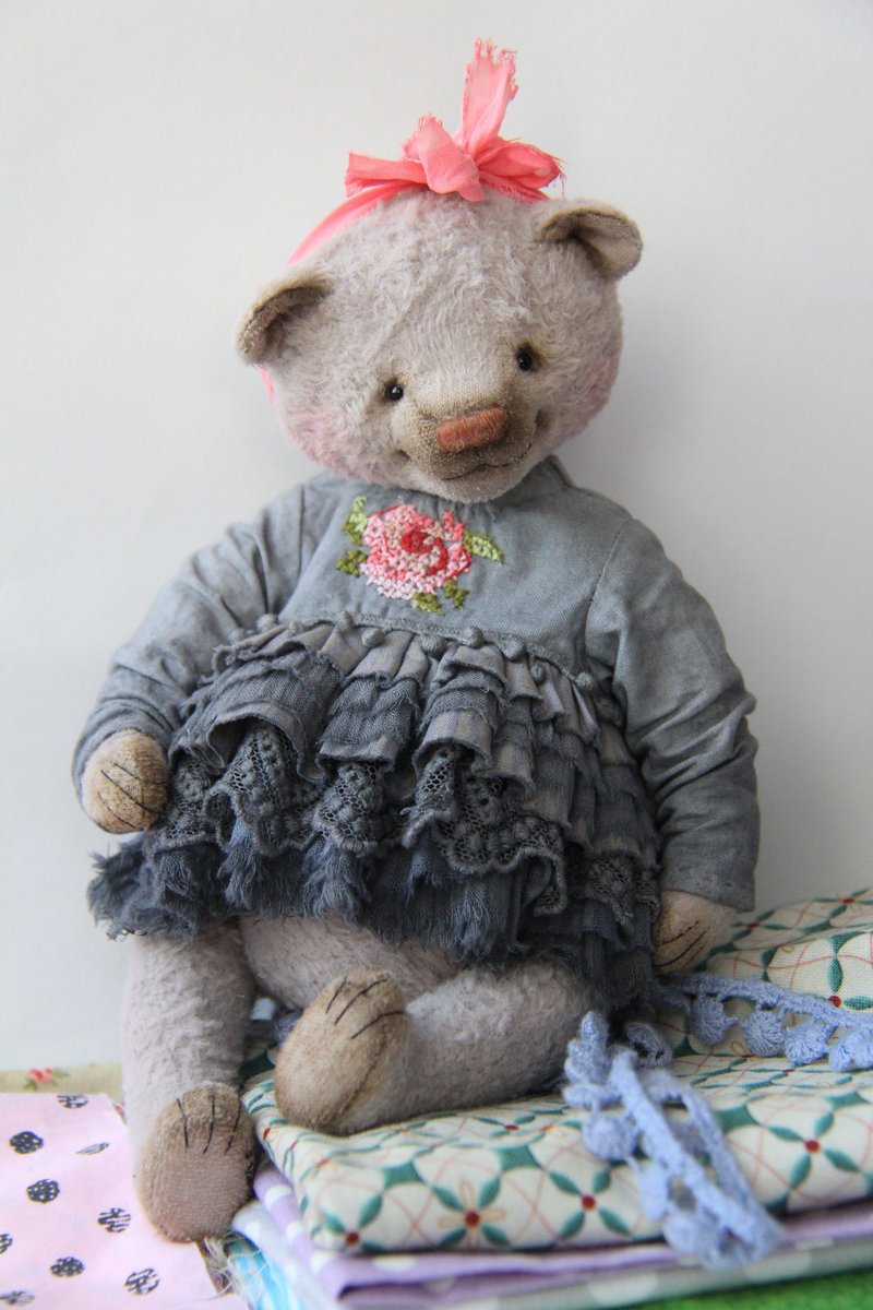 Thanks for the kind words! ★★★★★ 'Thank you for all your patterns they are very clever' MARGARET S. etsy.me/34PYw3Q #etsy #denrodena #dollmaking #rodestvo #teddybear #teddybearpattern #artistteddybear #personalisedteddy #plushpattern #pdfsewingpattern