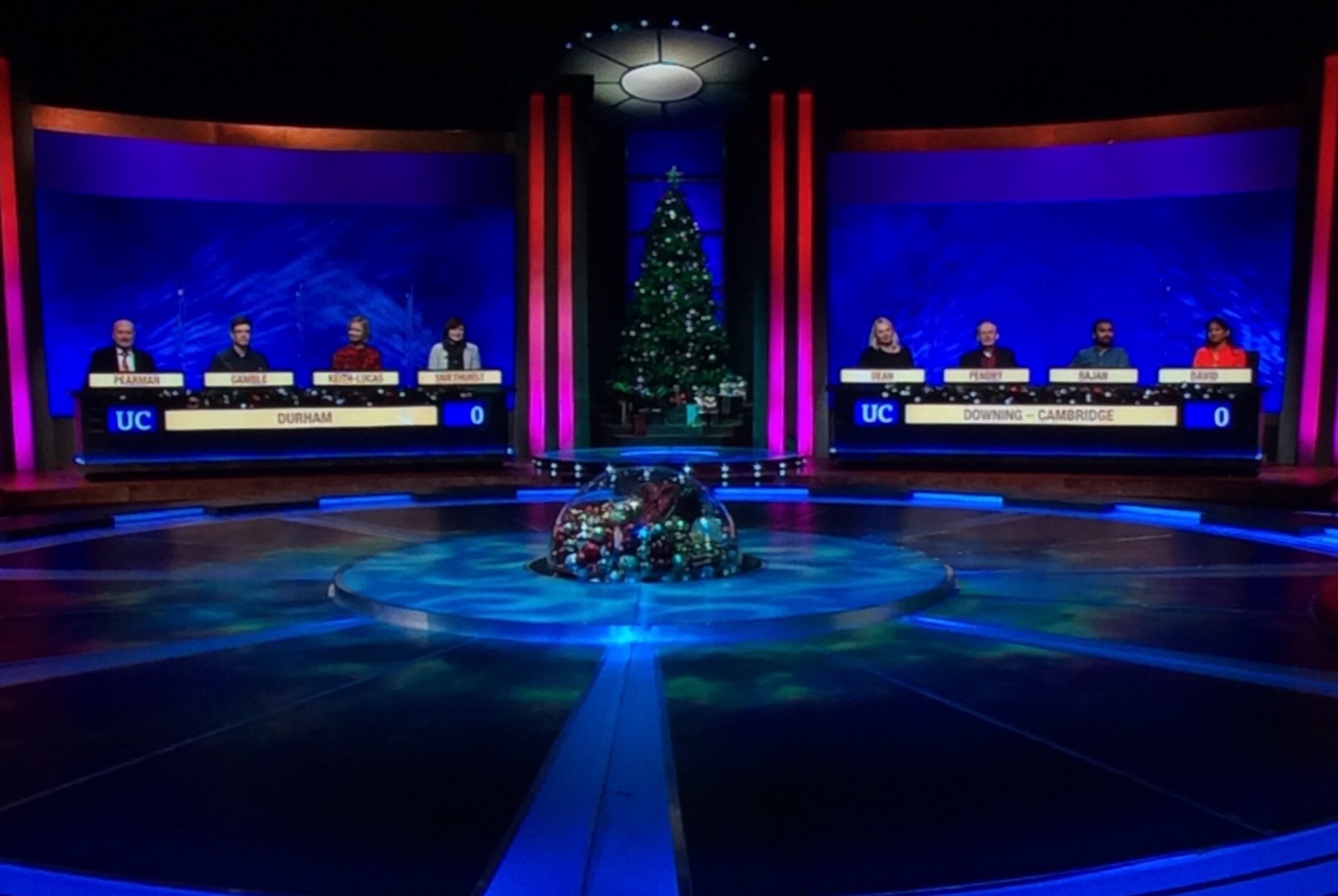 Christmas University Challenge / Twitter