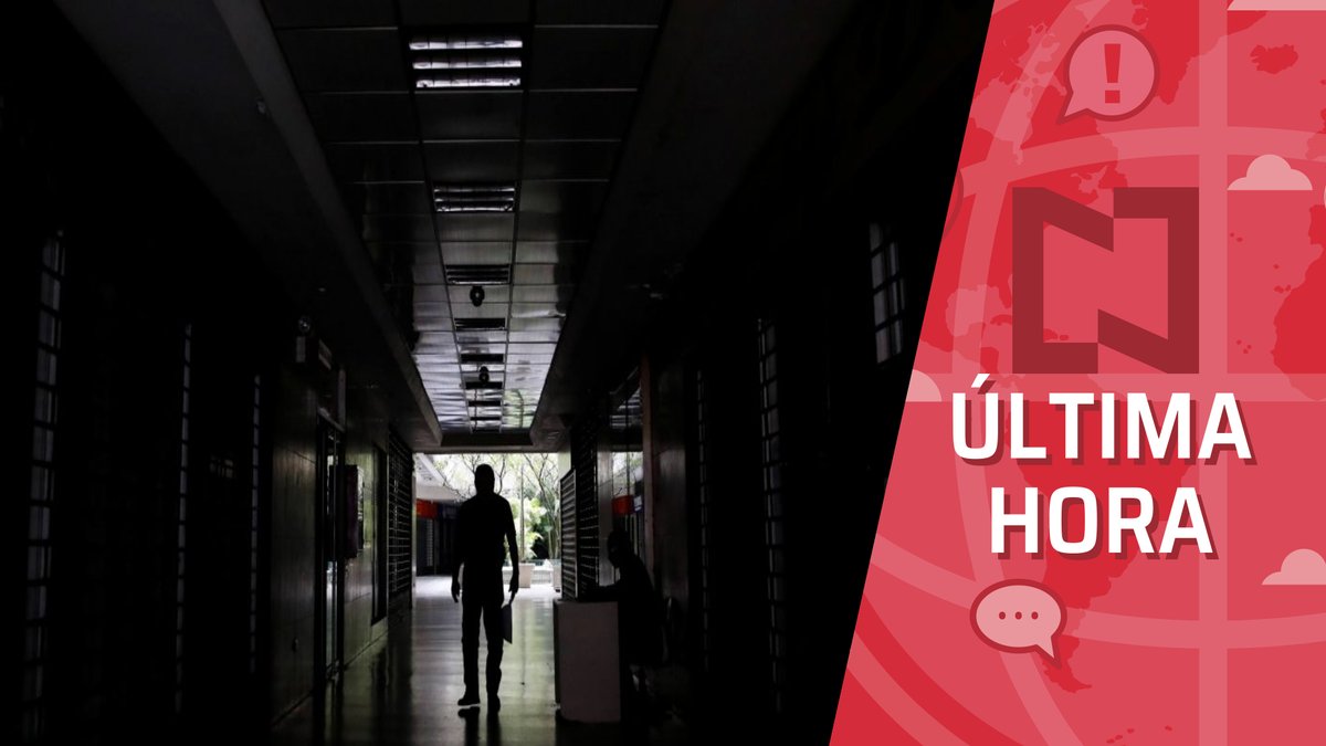 nmas's tweet photo. #ÚltimaHora: Reportan en redes sociales apagones masivos en CDMX y otros estados #SinLuz #apagon https://t.co/gpHqlaPOjH https://t.co/HCzcPzPoea