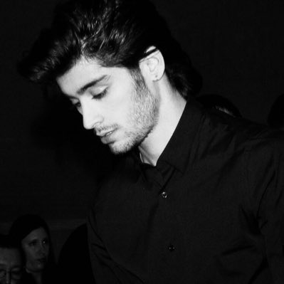 Think I lost my mind, reality's so hard to find
When the devil tryna call your line, but shit, I always shine

 #NovaFotoDoPerfil