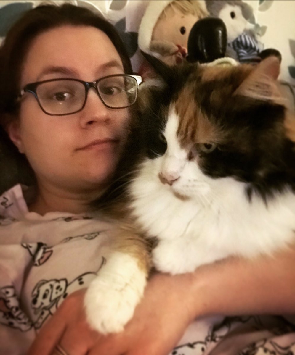 rebeccaswriting's tweet photo. Watching #mosthaunted with this gorgeous old lady 🥰 https://t.co/smDoce167r