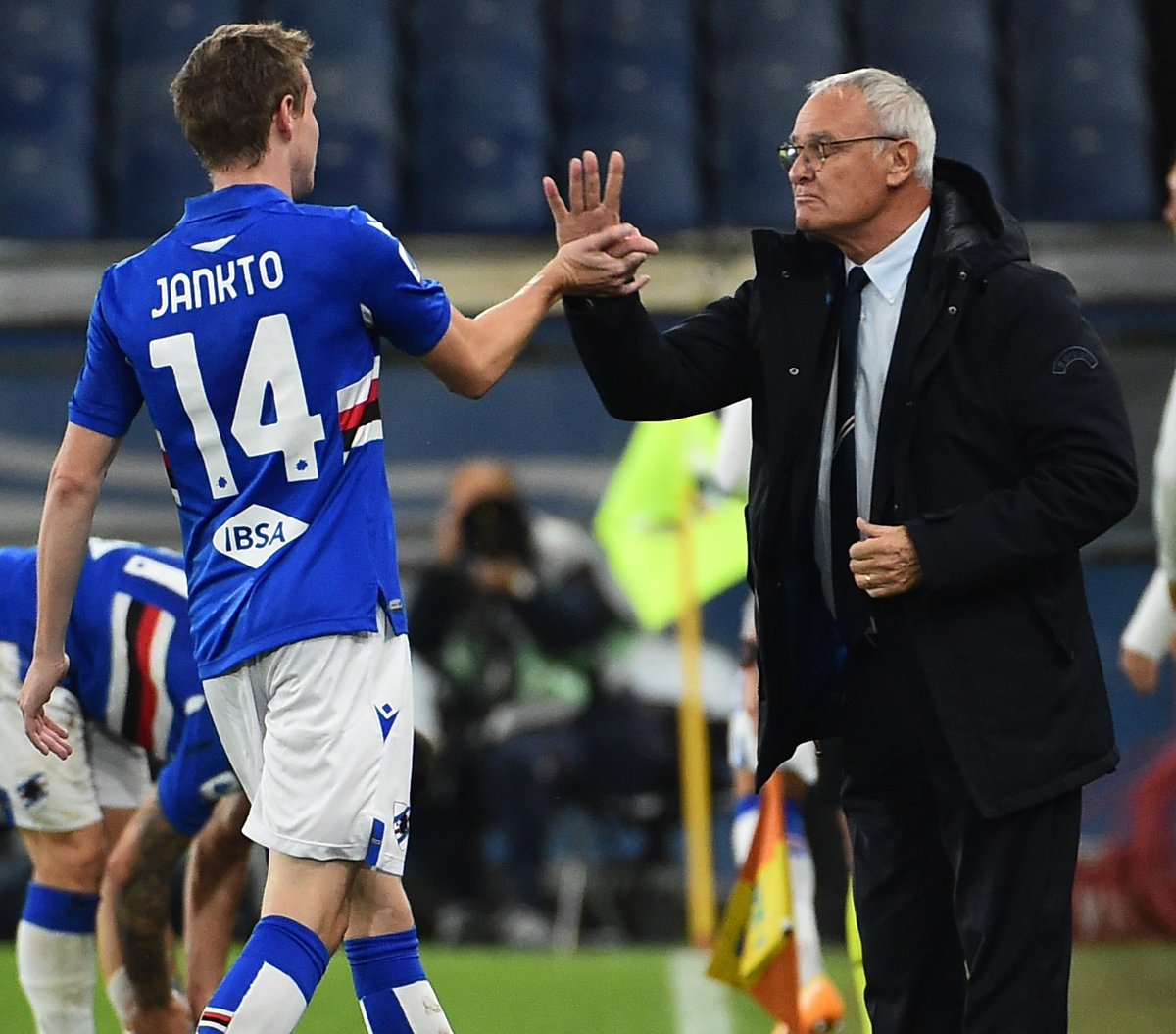 Jakub Jankto has done well for  @sampdoria_en in the centre of park. He’s been directly involved in over a quarter of Samp’s goals and big reason behind why they find themselves in a comfortable 11th position in the  @SerieA_EN #SerieA 