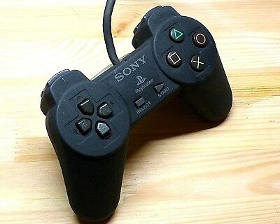 Missing from my kit is the official Net Yaroze gamepad, here's an eBay photo. Like other PS1's, you can use any original or Dual Shock pad, including PS2 pads, so I'm not so bothered.