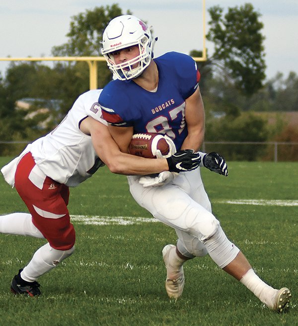 RossThedeTR's tweet image. The T-R's All-Area Football Team was led by a 3-headed monster, as @cwillic20 @luke_pinnick and @BraydenEvertsen shared Player of the Year honors. #iahsfb

Here's their stories: 
Williams: timesrepublican.com/sports/local-s…
Pinnick: timesrepublican.com/sports/local-s…
Evertsen: timesrepublican.com/sports/local-s…