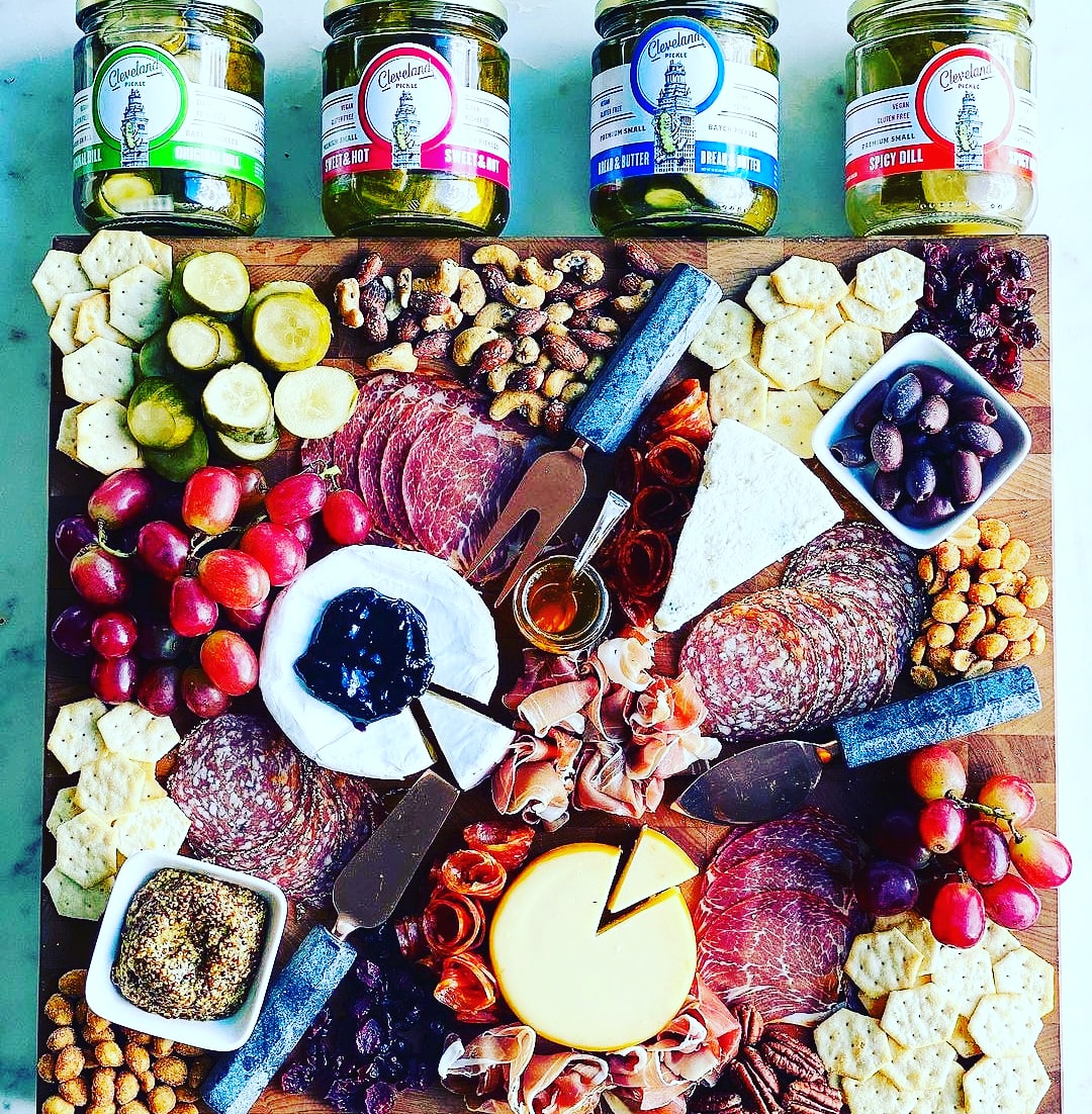 ctownpickle's tweet photo. Even small #newyearseve gatherings need to have a killer #charcuterieboard ...Our tasty little #picklenuggets were basically created for this specific #occasion ...You Can find us ON SALE all this week at these fine #retailers...
HEINENS
GIANT EAGLE
DAVES
ACME FRESH MARKET
ZAGARA https://t.co/VfApN1F5J5