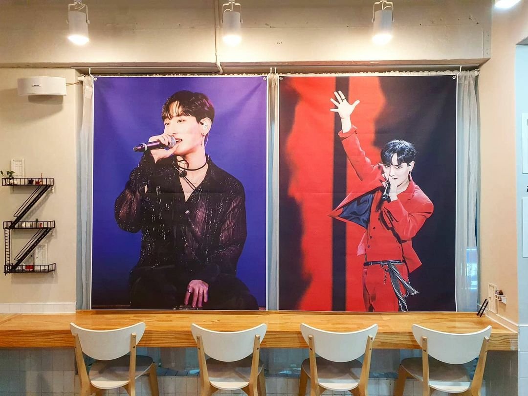 hot_nabom's tweet photo. Reposted from @h.o.t._nabom .
201124 랭탄절 맞이 카페 투어💚_(1)

#cafe_noah #오류동역
#HAPPY_KANGTA_DAY

#high_five_of_teenagers #H.O.T. #에쵸티
#안칠현 #강타 #anchilhyun #kangta #安七炫
#💛💙❤💚🧡 #고미사영 #나봄 #nabom https://t.co/0GIxce7VBu