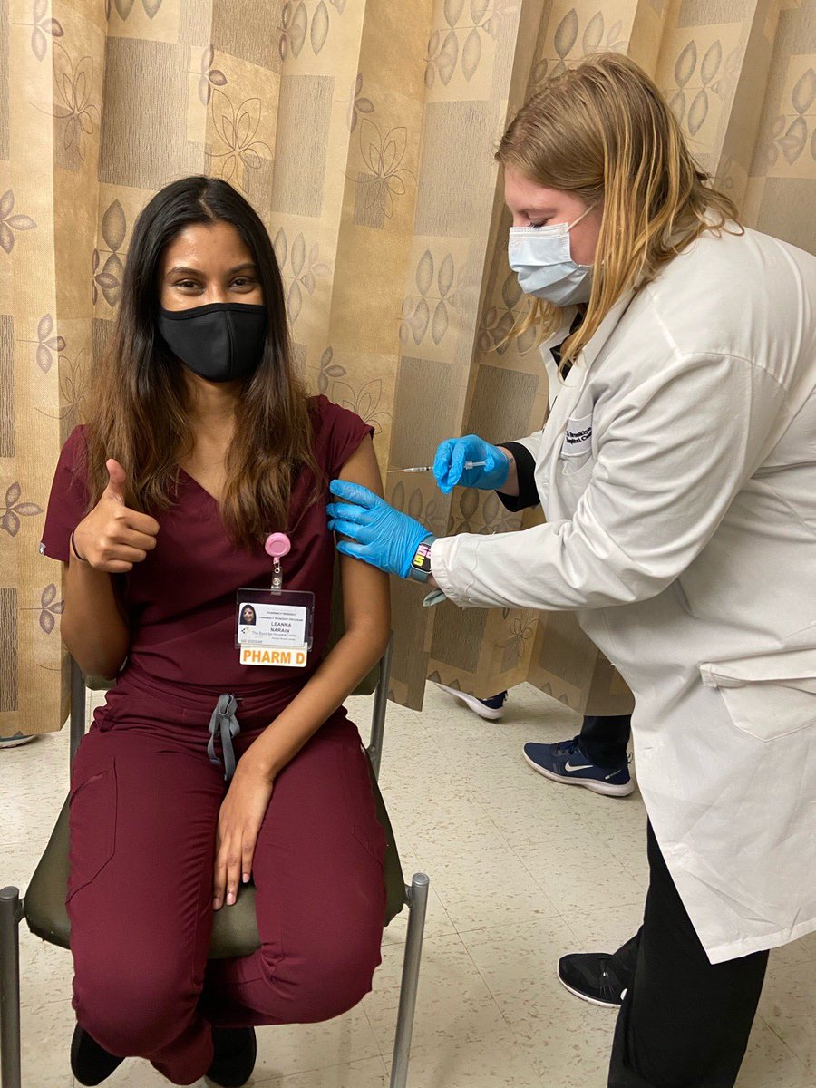 Our pharmacists run an inpatient COVID-19 vaccine clinic for our <a href="/official_tbhc/">The Brooklyn Hospital Center</a> employees 💉😷. It’s 💯% staffed by our PharmD specialists, residents &amp; students. We have administered ~1,000 doses in only 1.5 weeks! 🤩 #FrontLineHeroes #PharmRes #TwitteRx