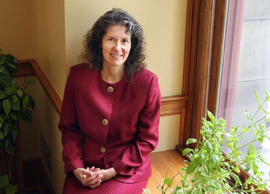 Amanda Fritz as Marge Simpson, a thread