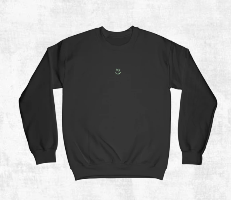 syruprry's tweet photo. louis merch giveaway
winner can pick anything from store!

to enter just follow me and rt this
international shipping (pls make sure he ships to you!)

ill pick a winner jan 1st! https://t.co/ZL2WQZsOYD